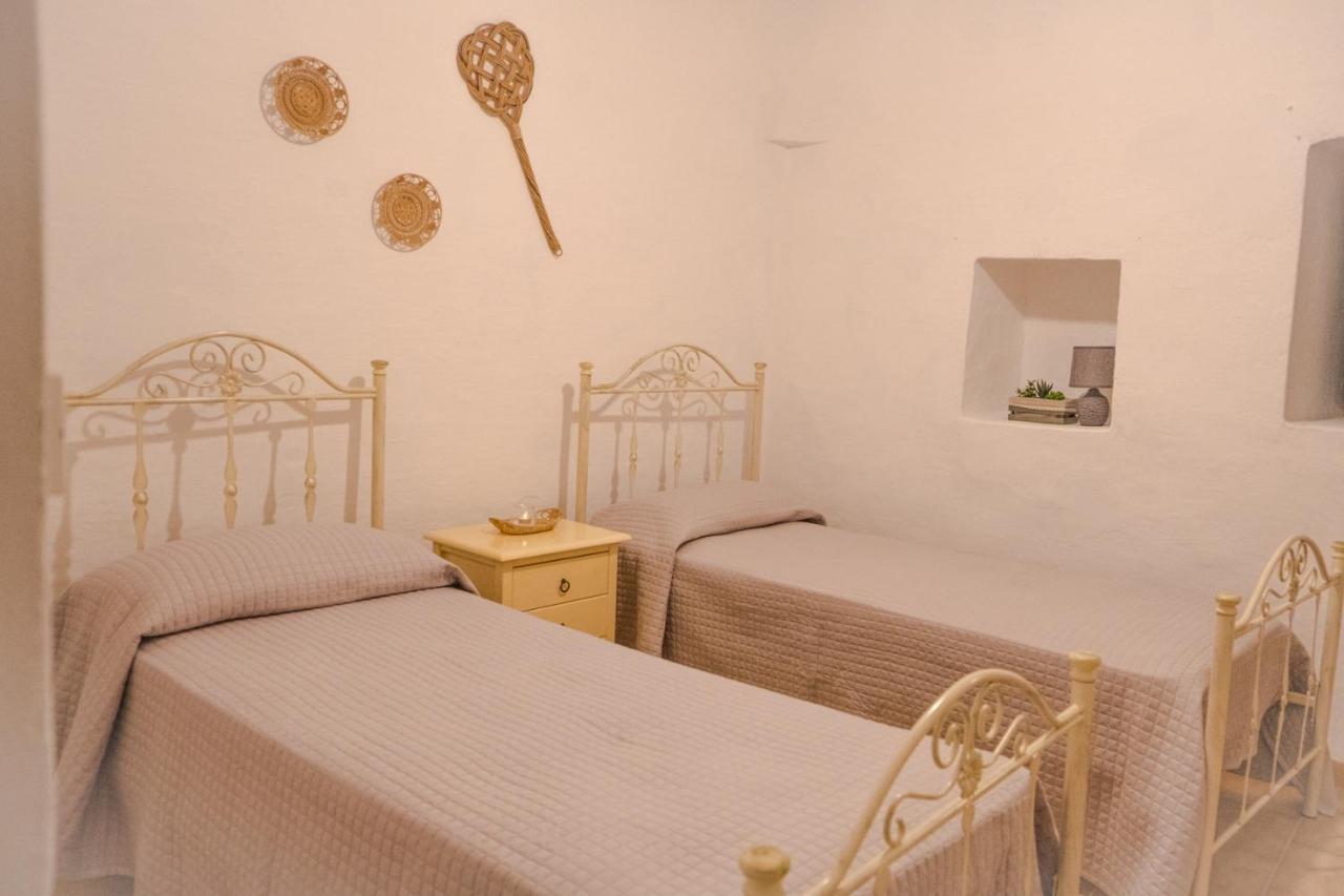 I Trulli Di Caterina - Casa Vacanza Privata มาร์ตินาฟรังกา ภายนอก รูปภาพ