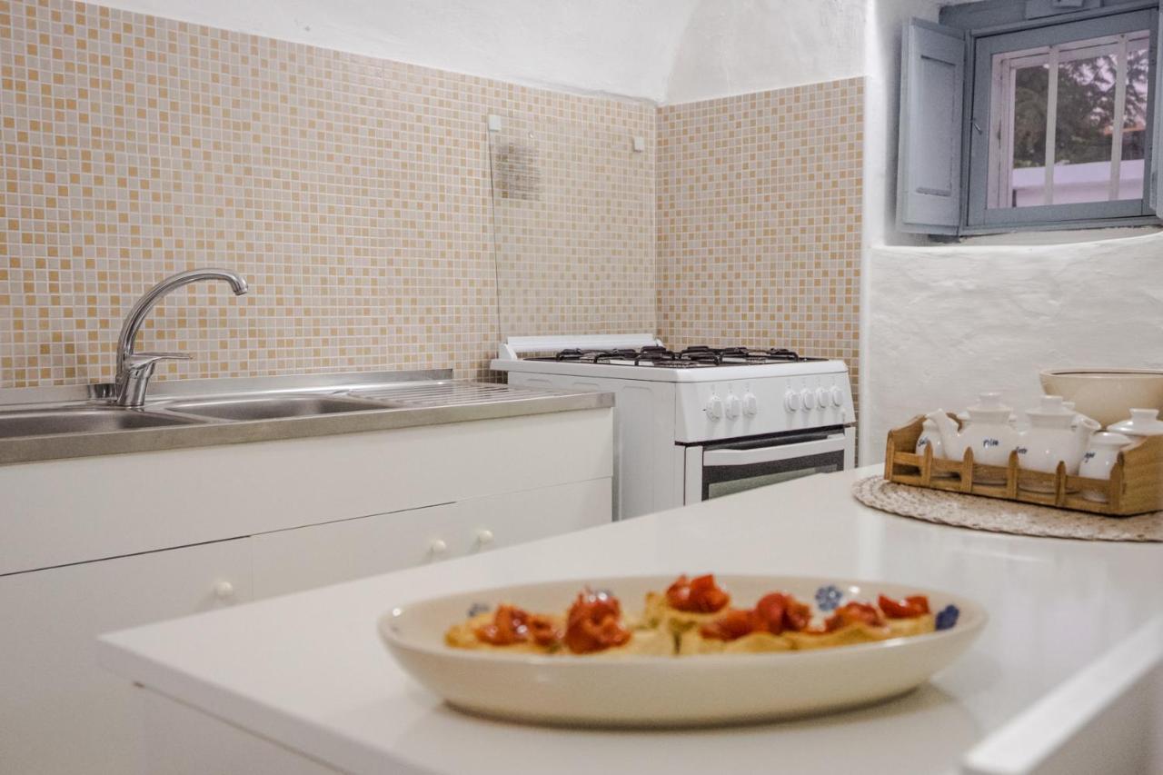 I Trulli Di Caterina - Casa Vacanza Privata มาร์ตินาฟรังกา ภายนอก รูปภาพ